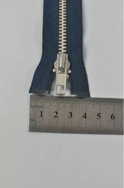 ZIP049 3號拉鏈  開尾拉鏈  白銅牙拉鏈  金屬單頭拉鏈 不設單獨拉鍊訂購 正面照